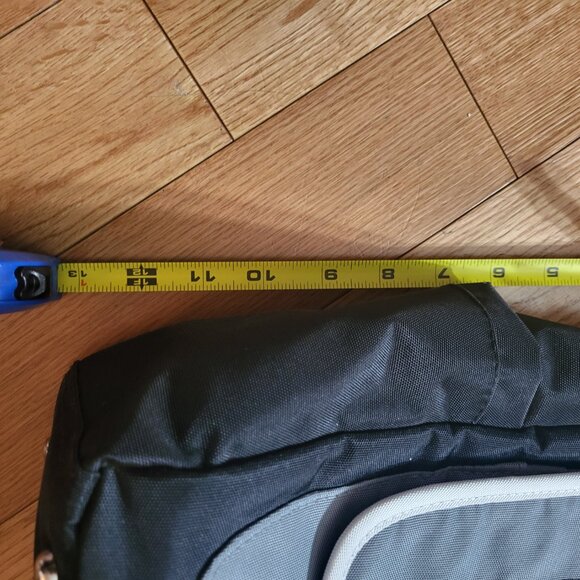 JJ Cole Diaper Bag Metra Baby Bag NWT Grey and Black - Picture 11 of 12